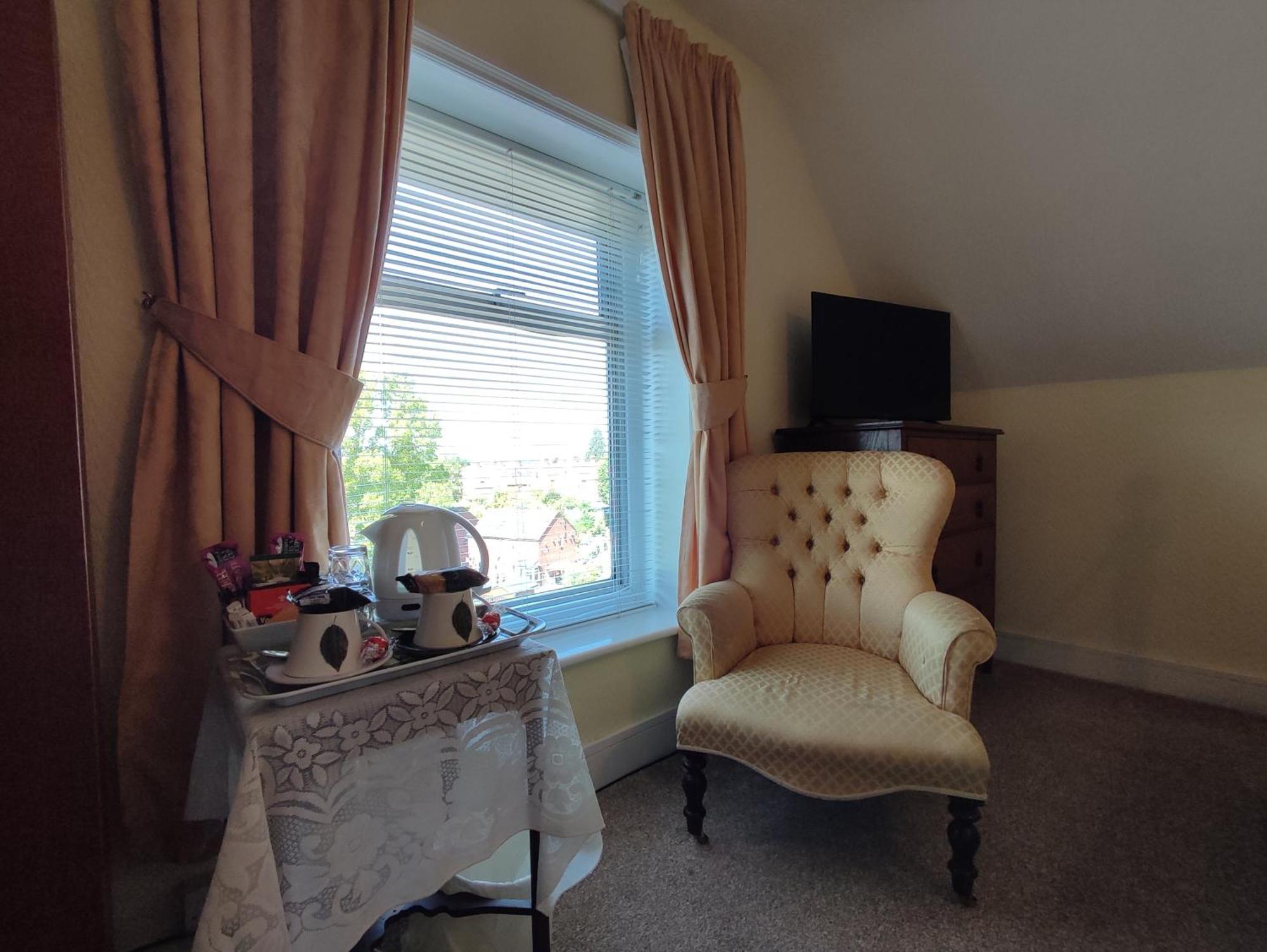 Anton Guest House Bed And Breakfast Shrewsbury Exterior photo