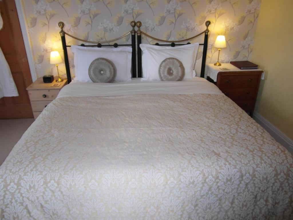 Anton Guest House Bed And Breakfast Shrewsbury Room photo